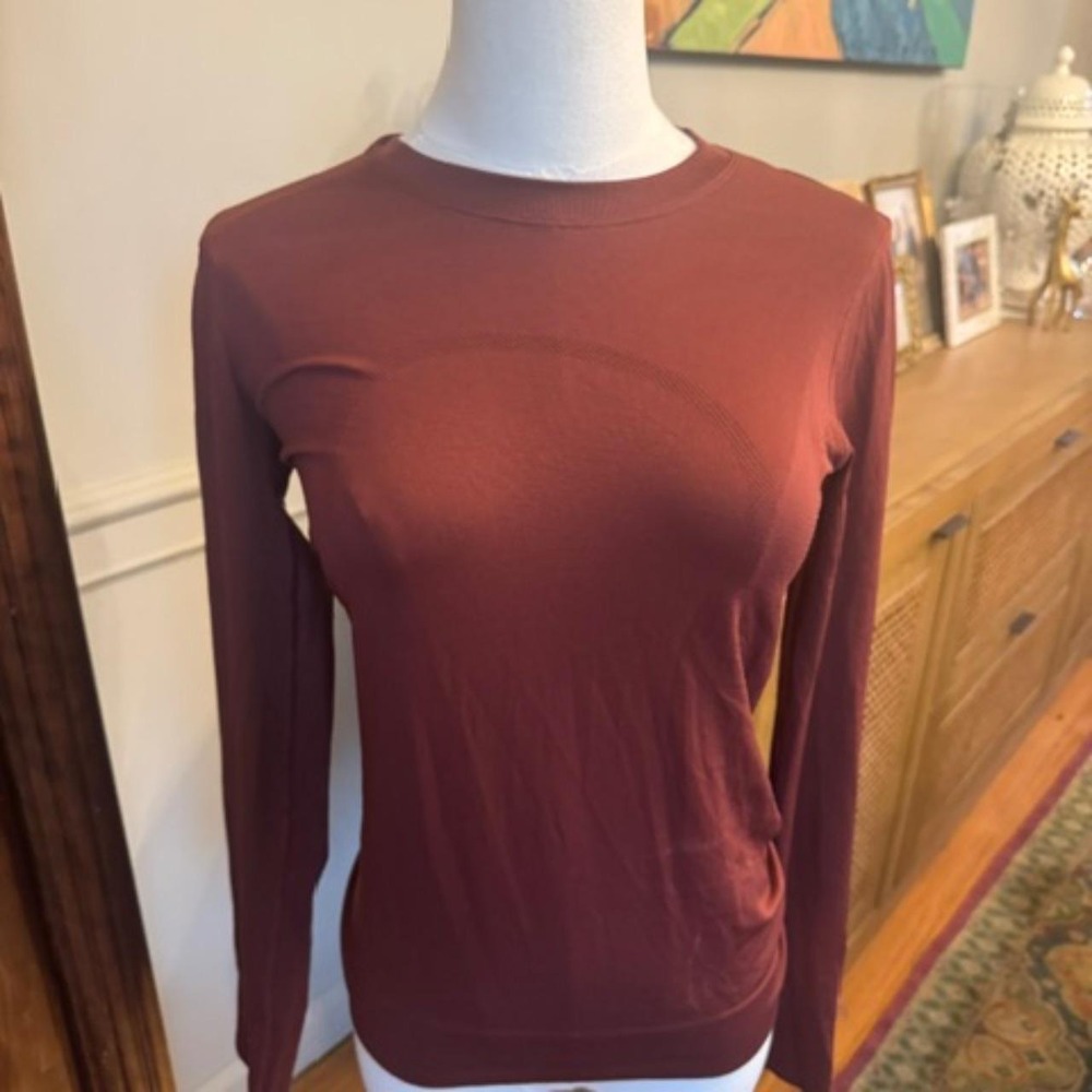Lululemon fitted long sleeve performance top Burnt Red